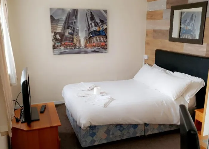 The Clarendon Hotel